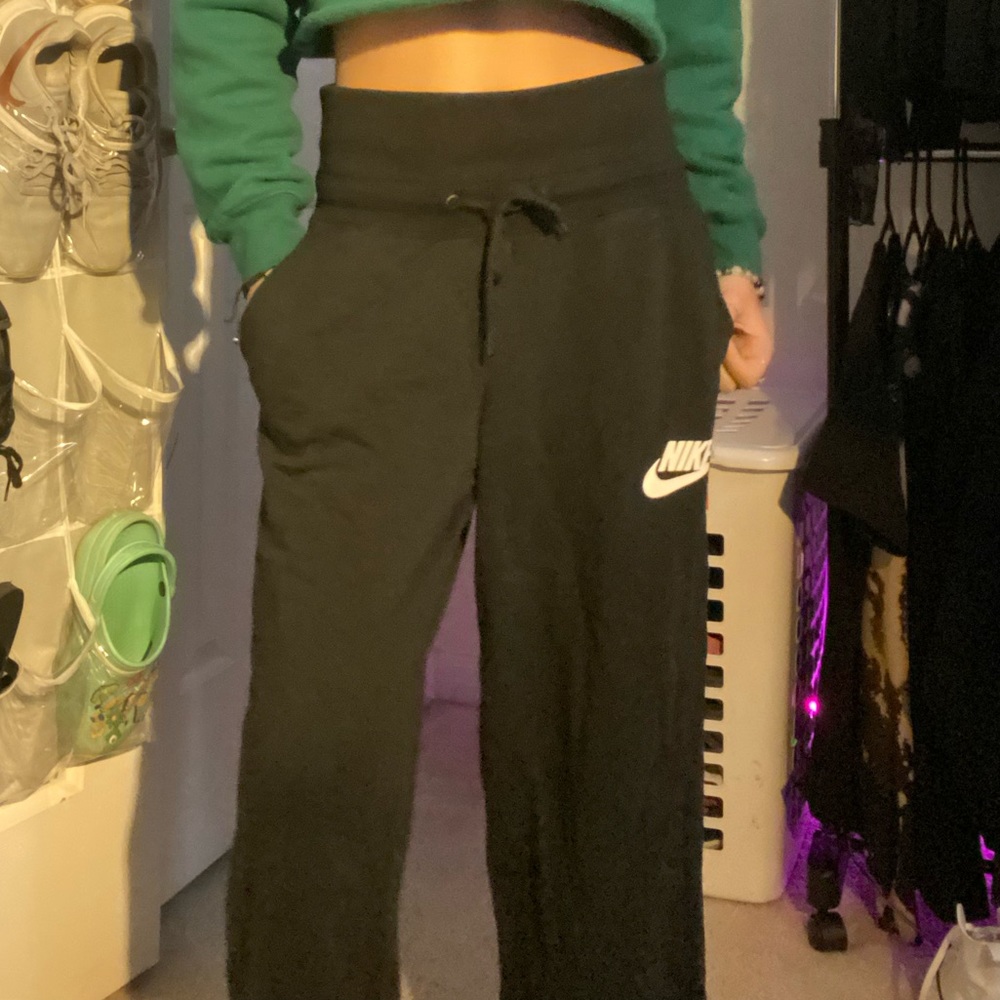 never worn nike sweatpants